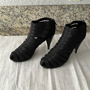 New Gucci gladiator elastico moony Nero killer heels size 39